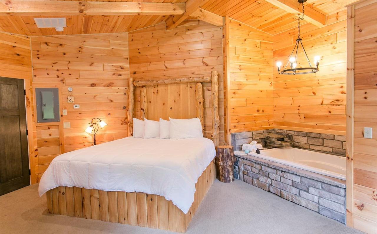 Farmhouse Suites By Amish Country Lodging Millersburg Eksteriør bilde