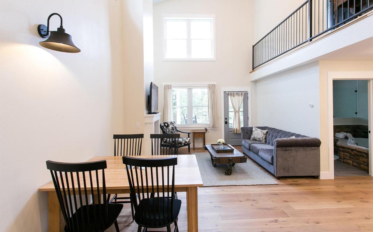 Farmhouse Suites By Amish Country Lodging Millersburg Eksteriør bilde