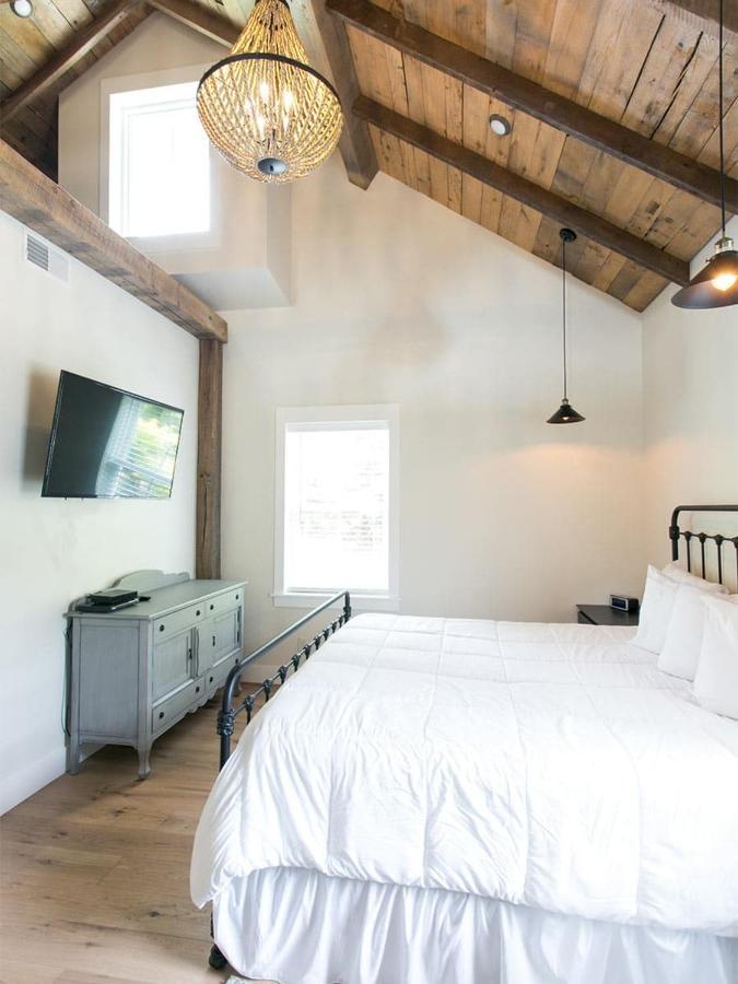 Farmhouse Suites By Amish Country Lodging Millersburg Eksteriør bilde